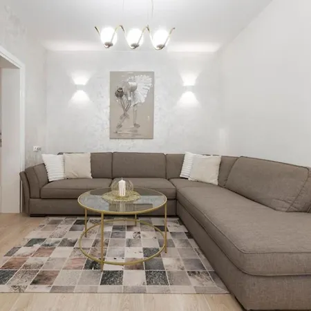 Eden Dubrovnik - Six Bedroom * Sumet