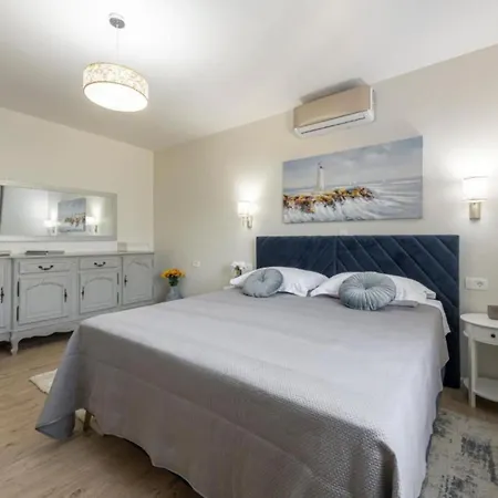 Eden Dubrovnik - Six Bedroom Villa *