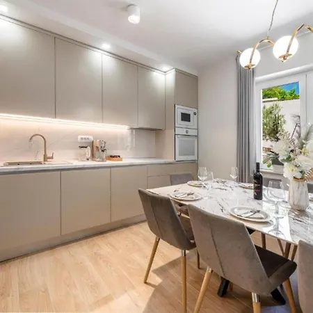 Eden Dubrovnik - Six Bedroom *