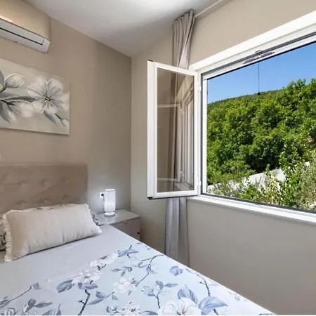 Eden Dubrovnik - Six Bedroom Villa Sumet