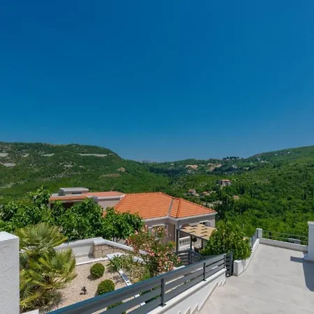 Eden Dubrovnik - Six Bedroom Villa *