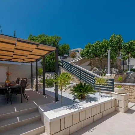 Eden Dubrovnik - Six Bedroom * Sumet