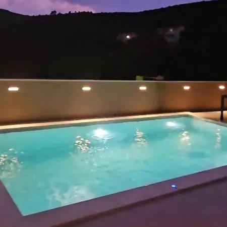 Villa Eden - Six Bedroom