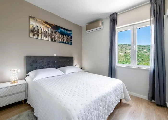 Eden Dubrovnik - Six Bedroom Villa