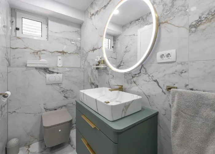 Eden - Six Bedroom *