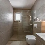 Eden - Six Bedroom *